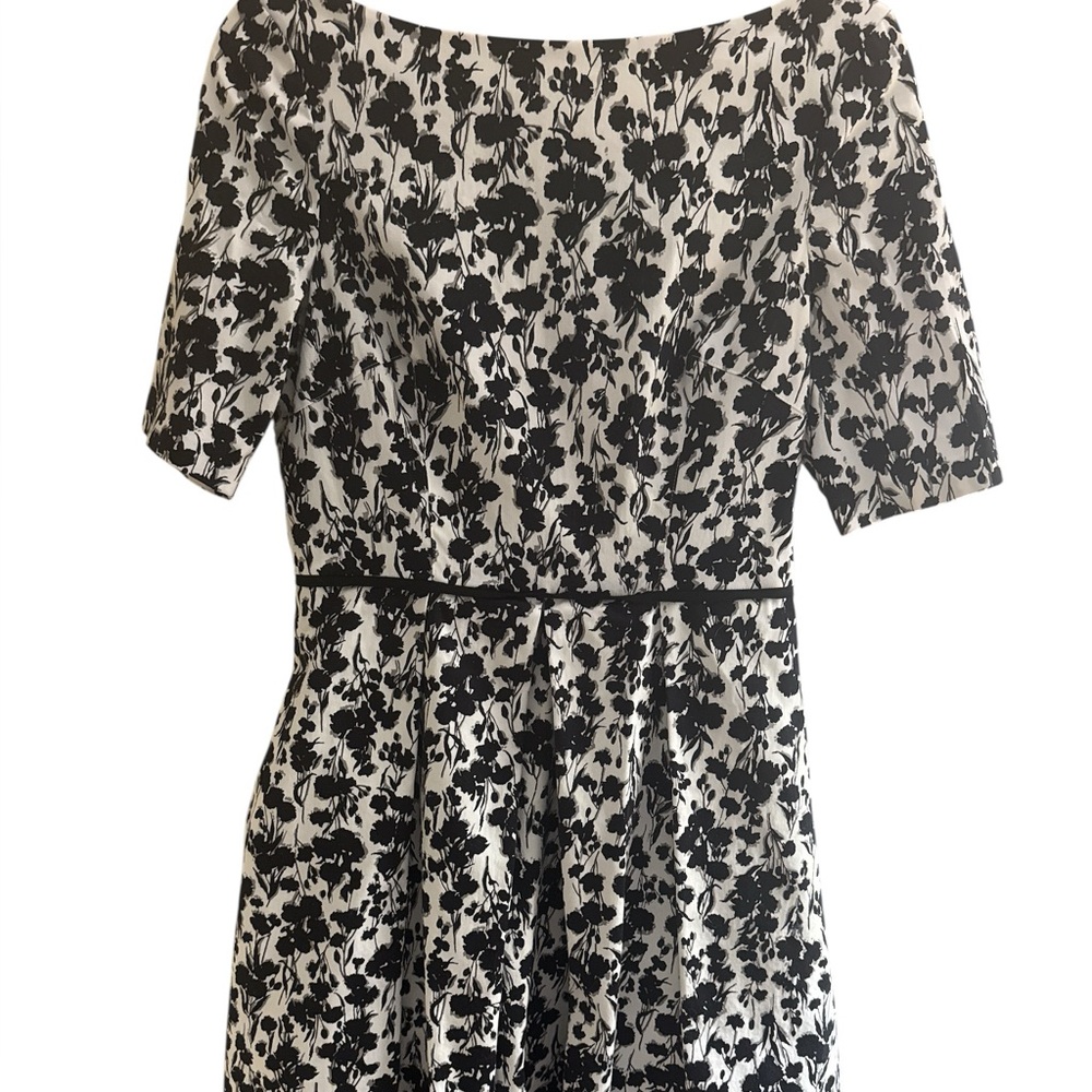 Maggie London Women’s Black White Floral‎ Dress Size 10 Petite White Petticoat